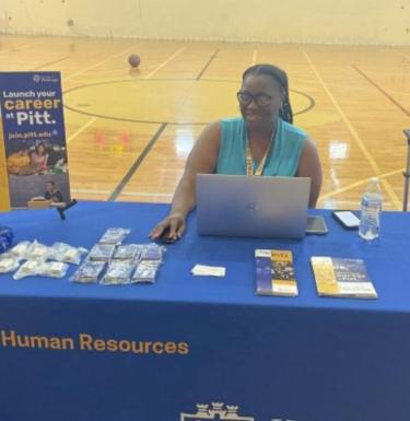 celiwe jones at a career fair